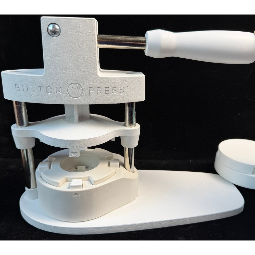 We R Memory Keepers-Button Press Maker Machine Kit with Inserts and Components - Picture 9 of 13